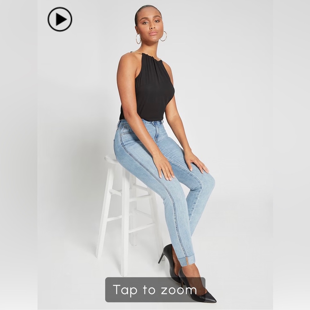 NWT-Light Wash Boyfriend Jeans.